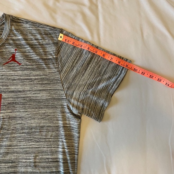 NIKE Dri-Fit Jordan Men's‎  Gray and Red OU Boomer Sooner  Logo T-Shirt (XL) - Picture 4 of 7